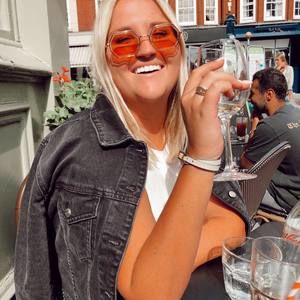 Meet your Posher, Jenna